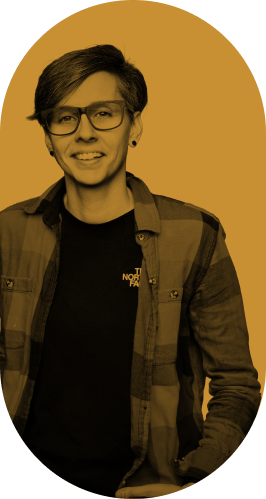 Marie-Eve, souriante